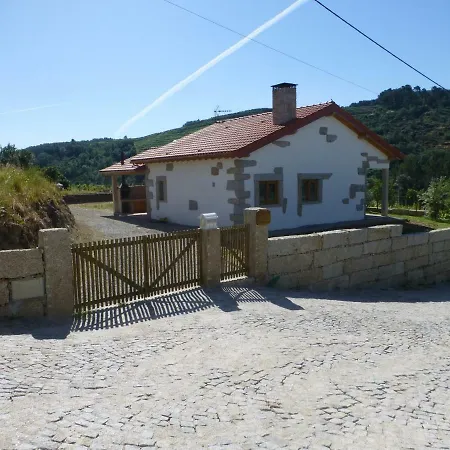 Casa Retiro De Lisei * Penalva do Castelo